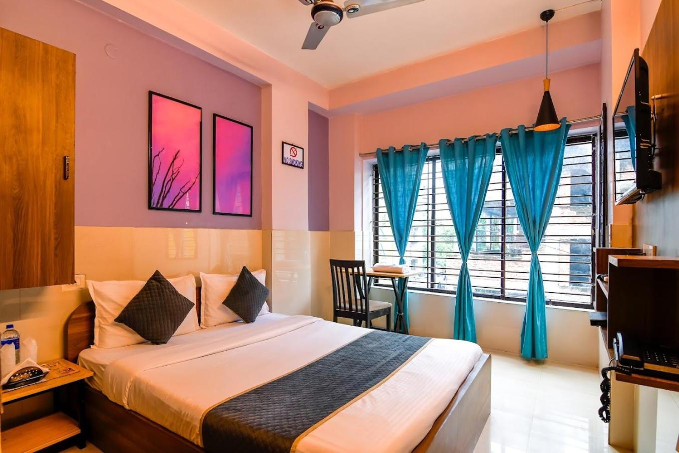 The Kolkata Hotel 外观 照片